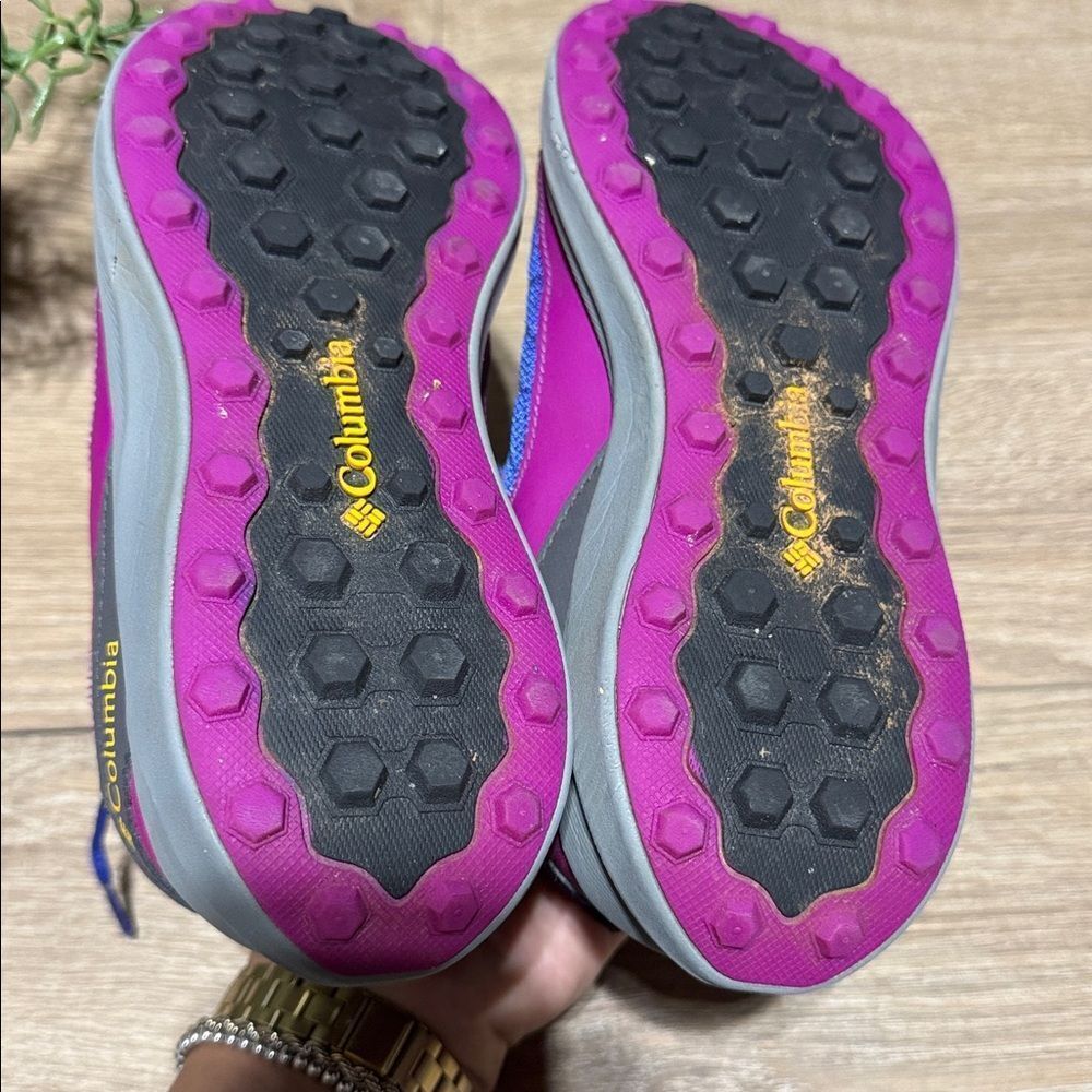 COLUMBIA HIKING TENNIS SHOES SIZE 4 PERFECT CONDITION - Picture 7 of 7